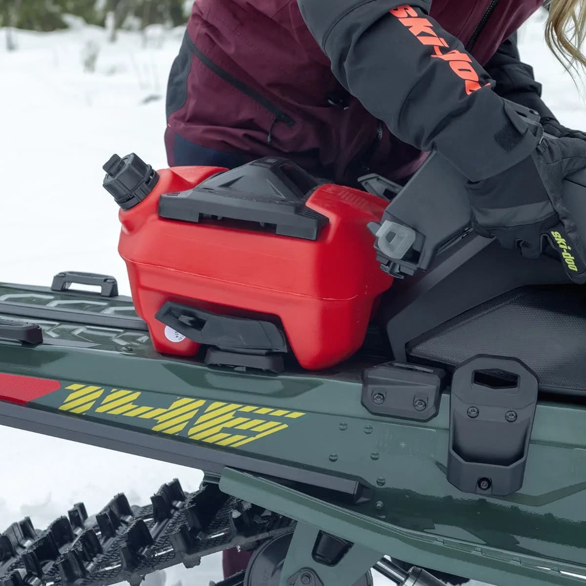 LinQ 3.7 US Gal (14.5 L) Fuel Caddy 2