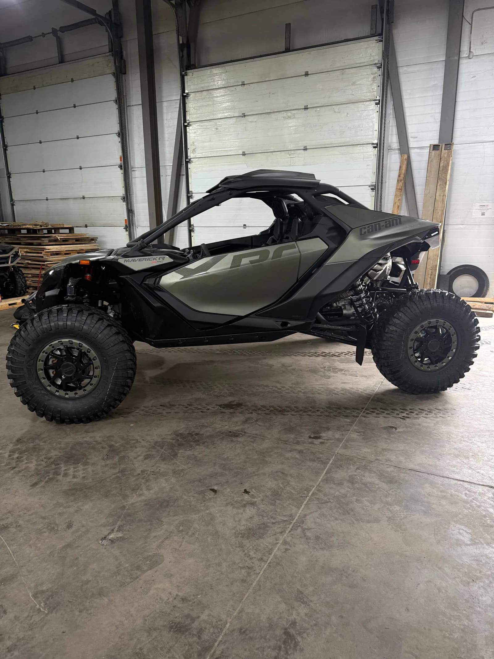 Can-Am Maverick R X RC 999T DCT SAS 8