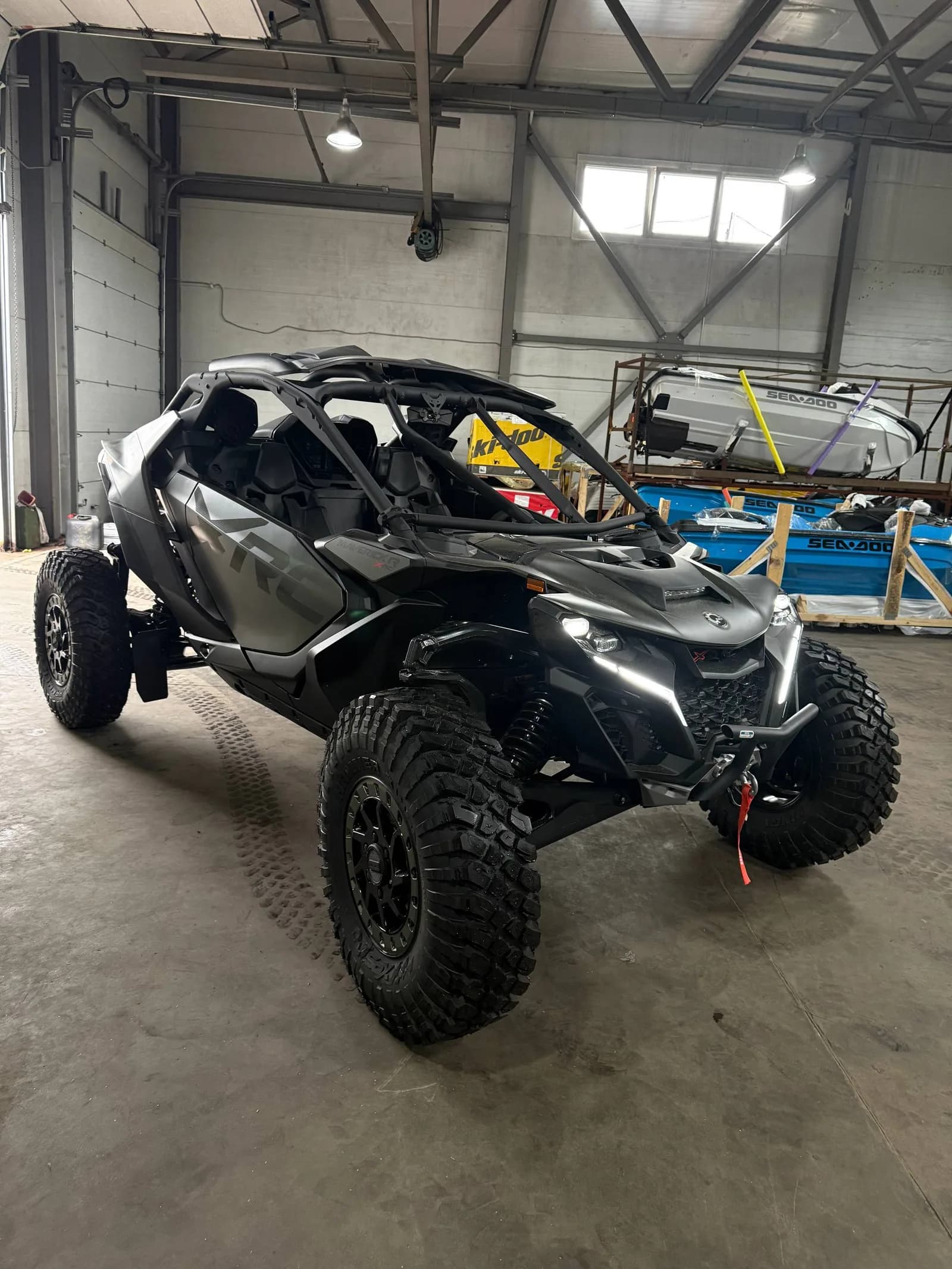 Can-Am Maverick R X RC 999T DCT SAS