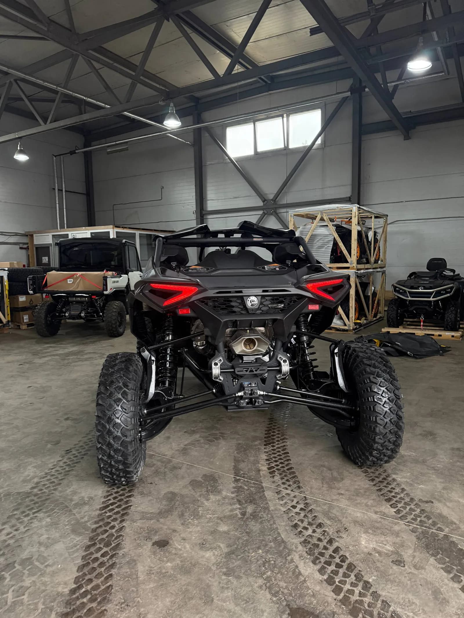 Can-Am Maverick R X RC 999T DCT SAS 3